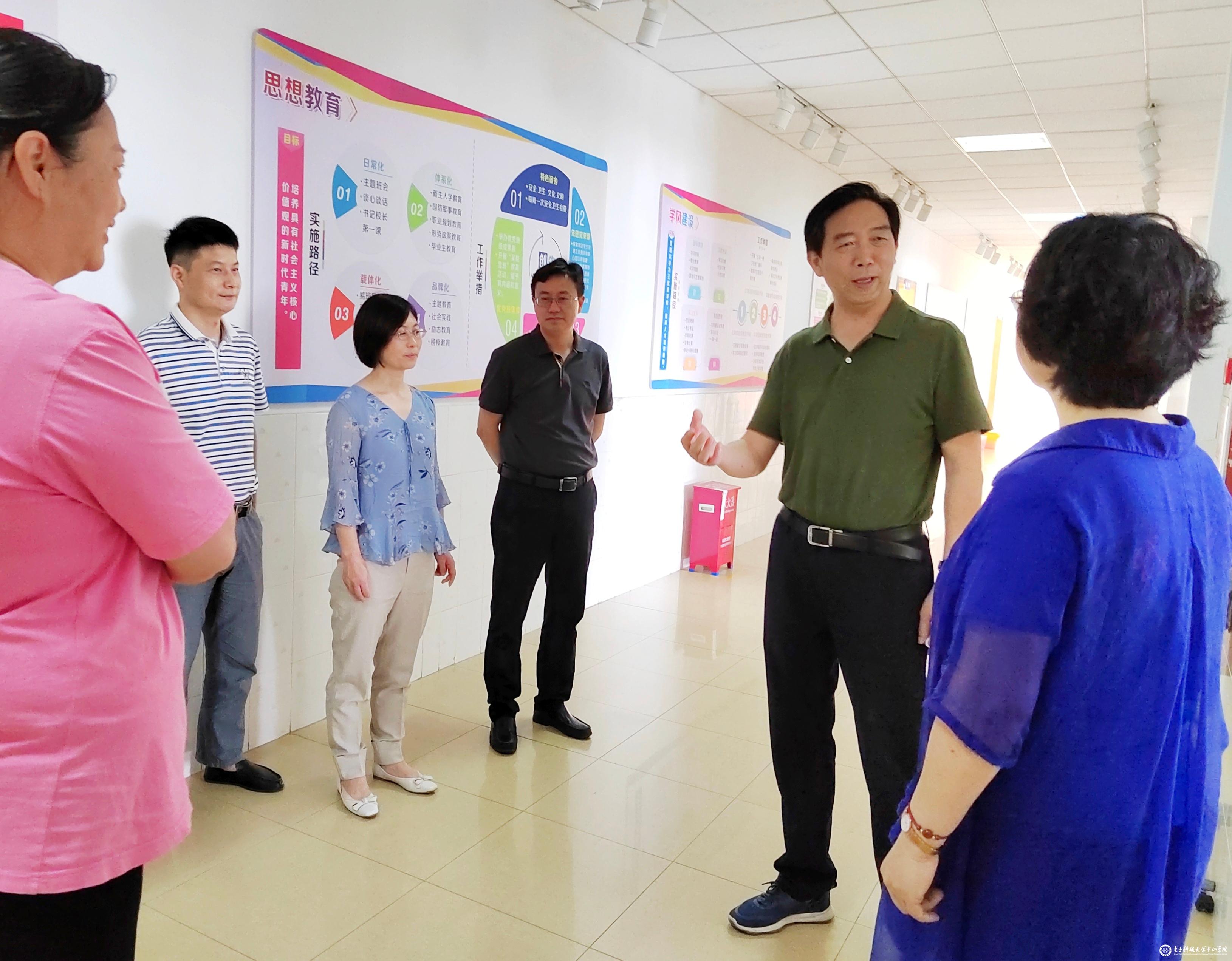 初审(一审):白晨复审(二审):李绮晴终审(三审):张远秀